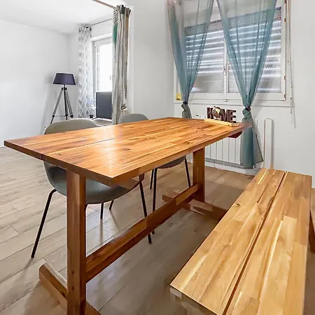 Apartment Lumineux Proche De La Gare