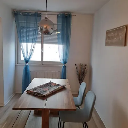 Lumineux Proche De La Gare