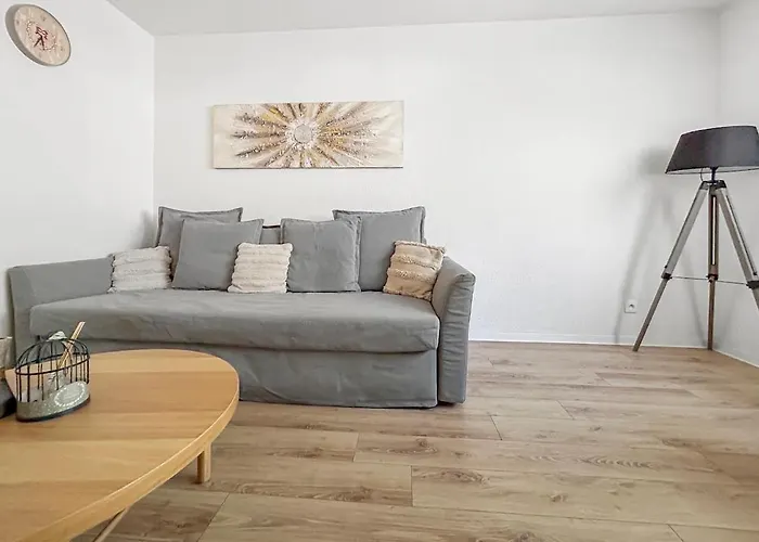 Lumineux Proche De La Gare Apartament