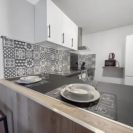 Lumineux Proche De La Gare Apartmán