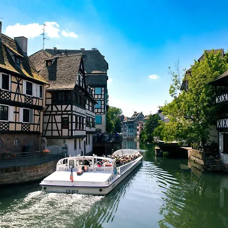 Lumineux Proche De La Gare *
