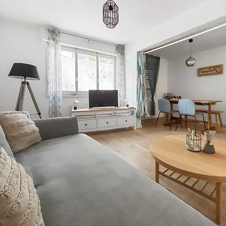 Lumineux Proche De La Gare *